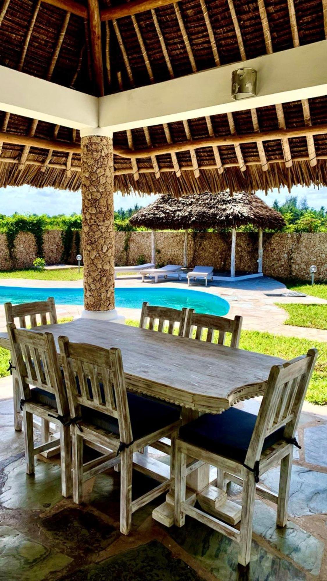 Nyuso Za Afrika Bed & Breakfast Watamu Exterior photo